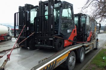 Bader prevozi viličarjev