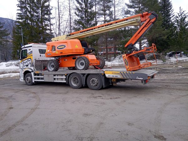 Bader prevoz dvižnih ploščadi